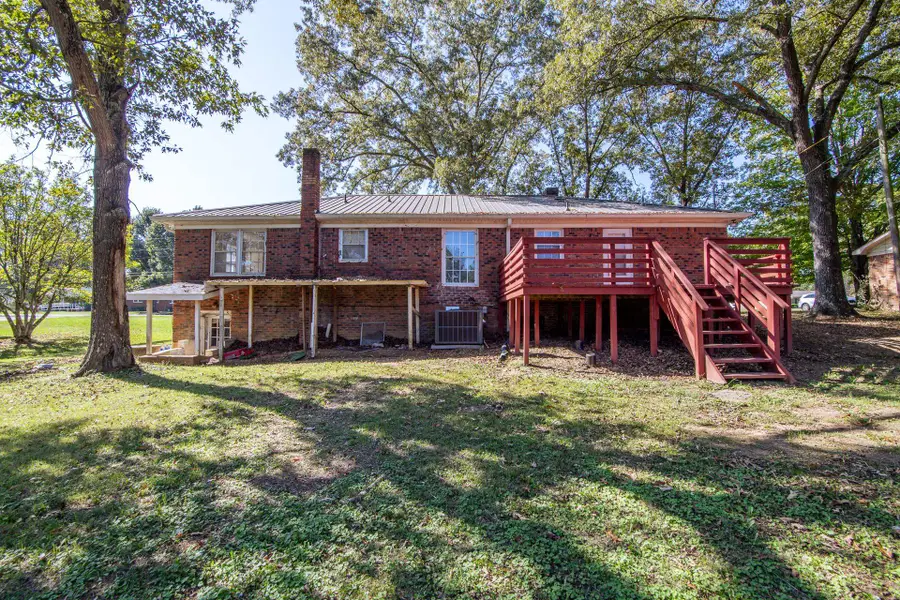 165 PHILLIPS DR, Savannah, TN 38372 - Image #3