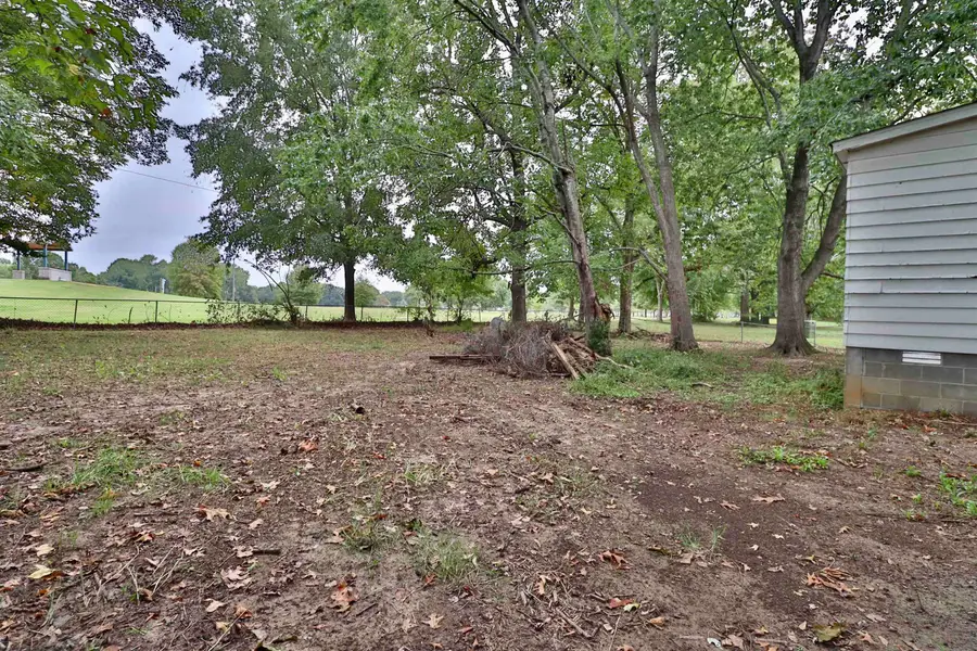 224 KELLAR AVE, Ripley, TN 38063 - Image #2