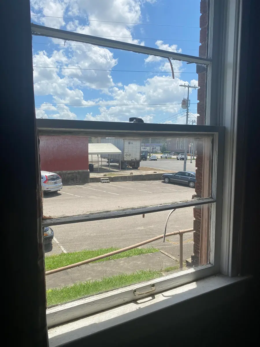 107 N LAFAYETTE AVE, Brownsville, TN 38012-2550 - Image #3