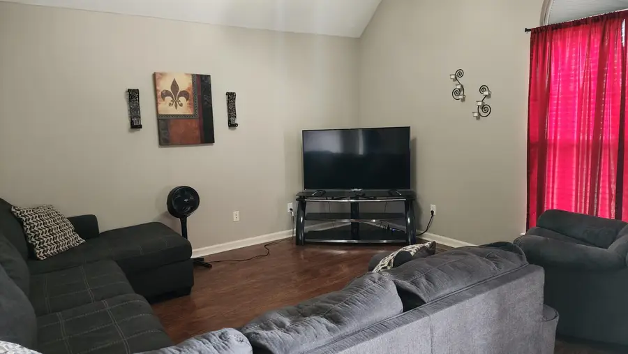 423 MARSHALL DR, Halls, TN 38040 - Image #2