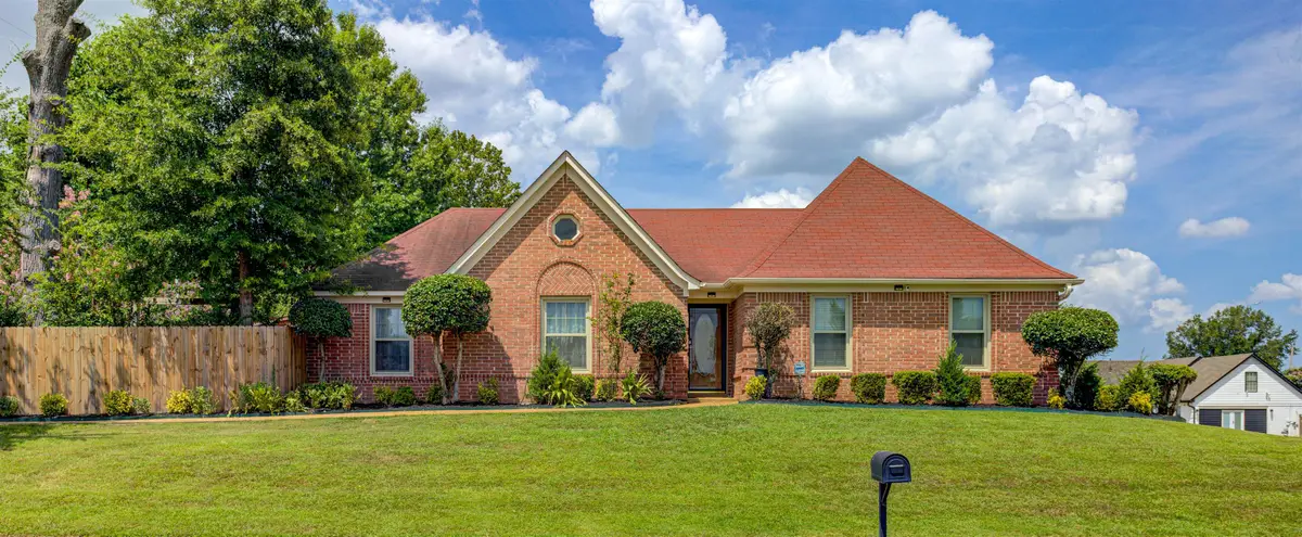 4419 BERKLEY WOODS DR, Memphis, TN 38125 - Image #1