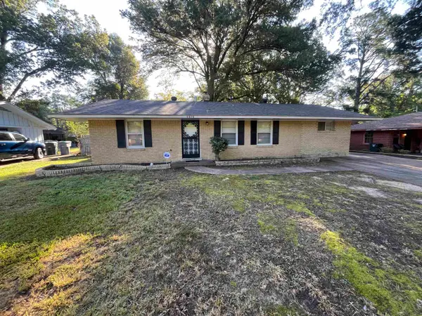 4898 DIANNE DR, Memphis, TN 38116