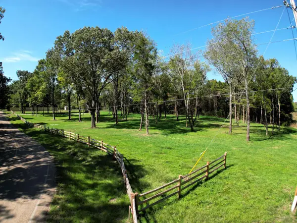 1 DOGWOOD RD, Somerville, TN 38068