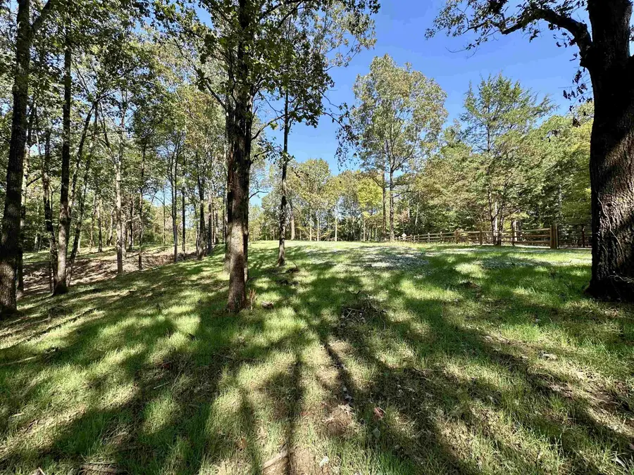 5 VALE RD, Somerville, TN 38068 - Image #2