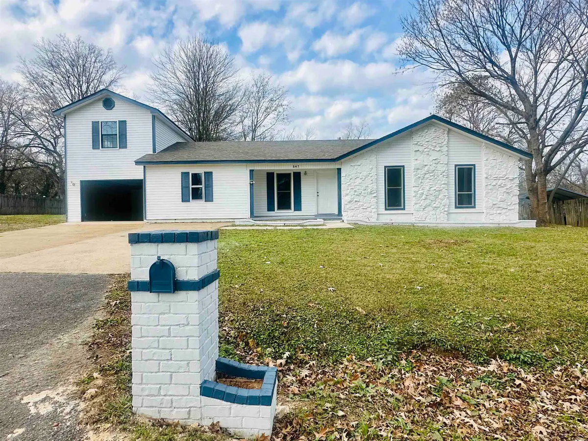 547 NAYLOR RD, Bolivar, TN 38008-2168 - Image #1