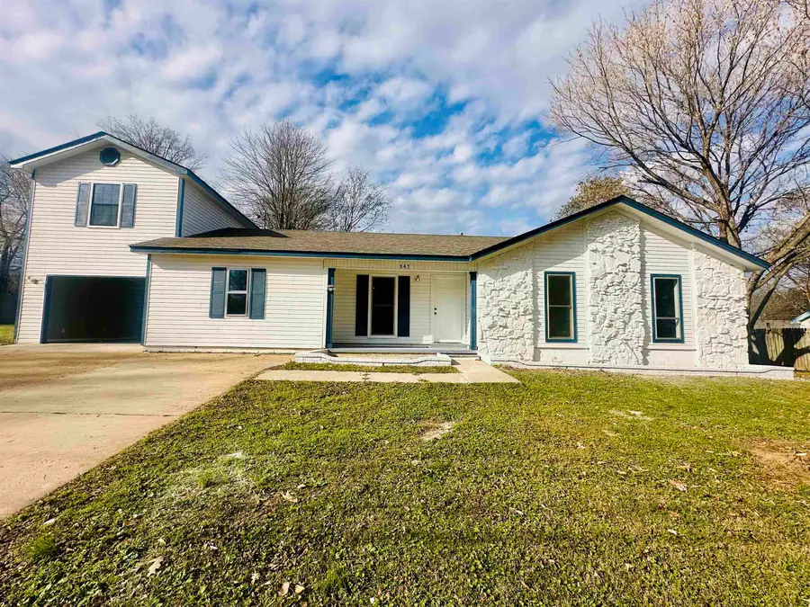 547 NAYLOR RD, Bolivar, TN 38008-2168 - Image #2