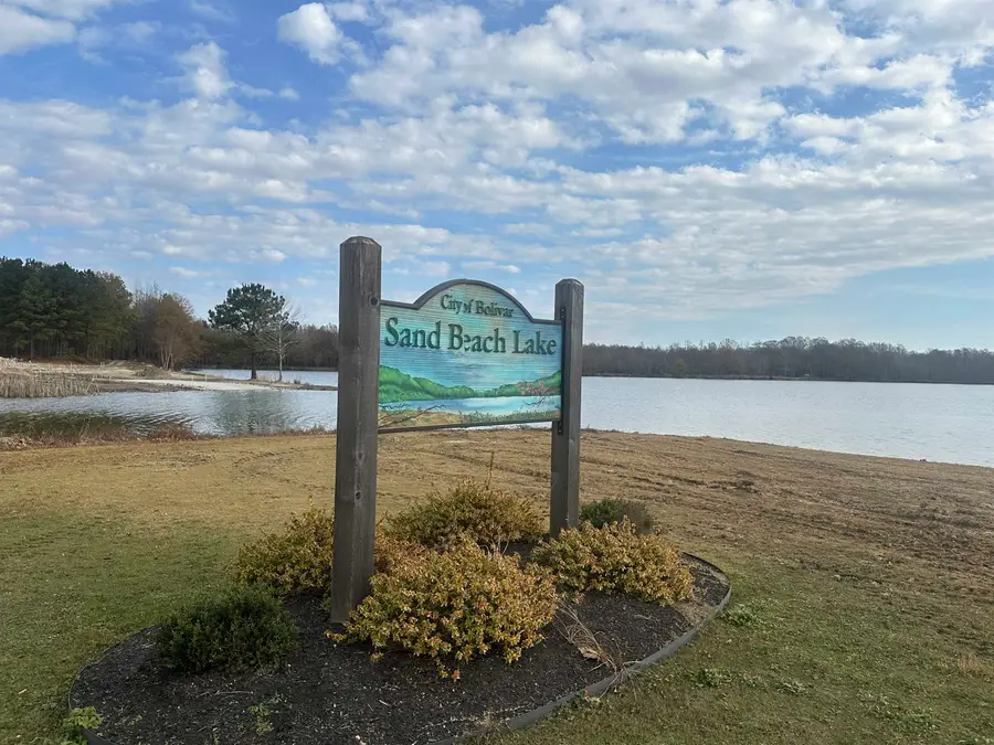 547 NAYLOR RD, Bolivar, TN 38008-2168 - Image #3