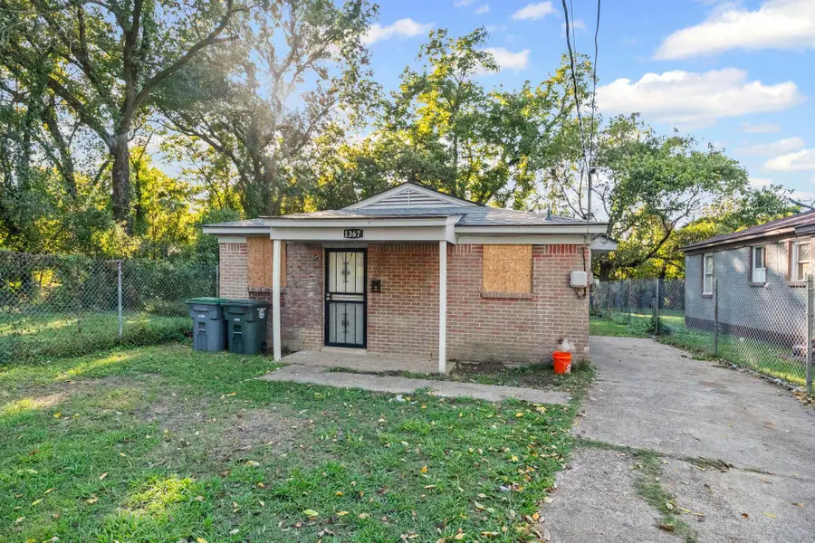 1367 HYDE PARK BLVD, Memphis, TN 38108 - Image #3