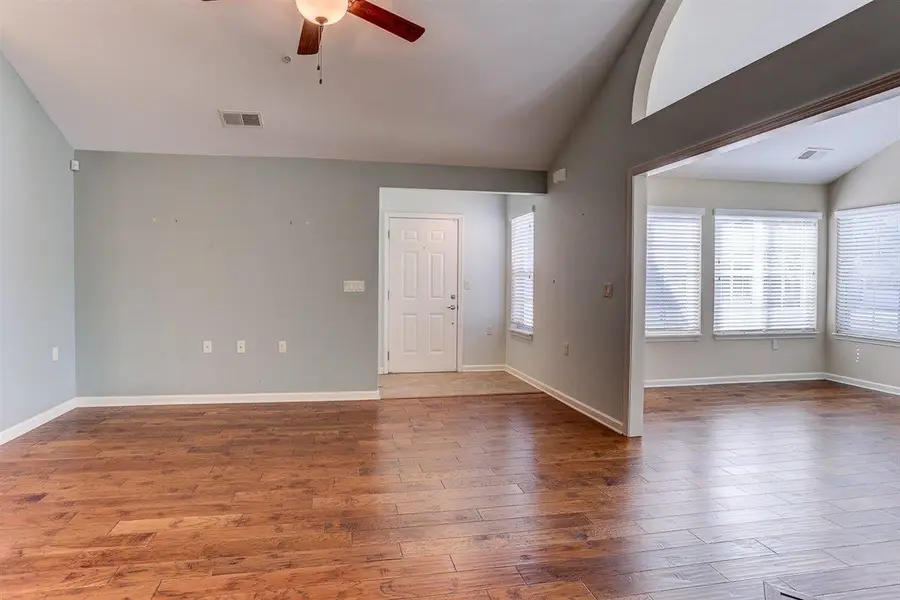 1592 W SOUTHFIELD CIR #52, Cordova, TN 38016 - Image #3