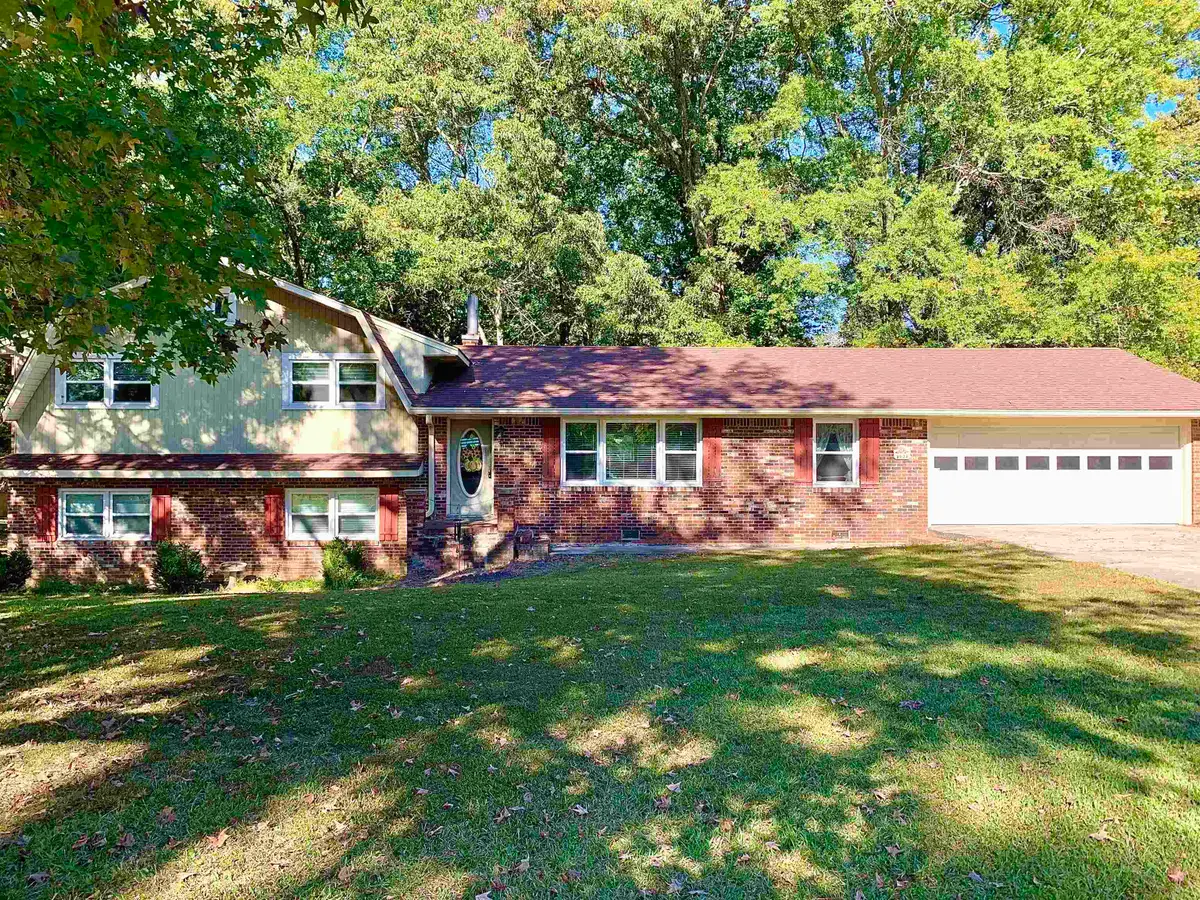 1038 LAKE ST, Bolivar, TN 38008-2408 - Image #1