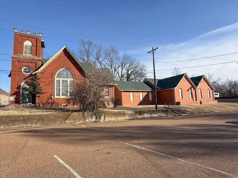 133 WASHINGTON AVE, Covington, TN 38019 - Image #3