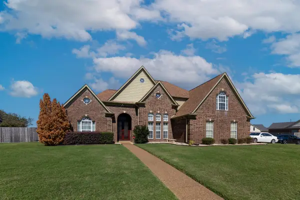8272 STONEBRIER LN, Bartlett, TN 38002