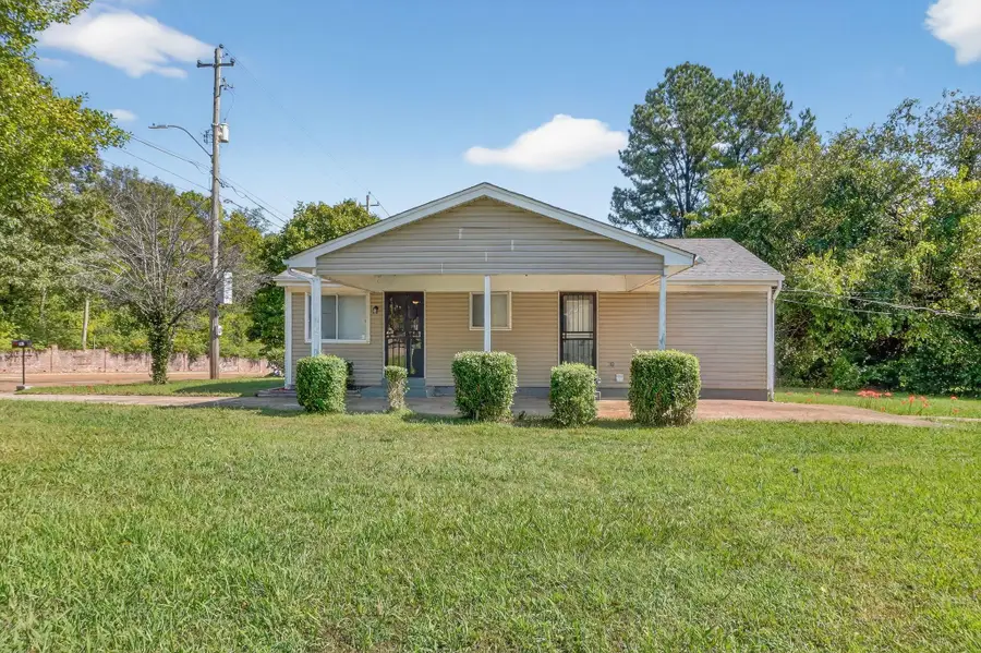 547 W RAINES RD, Memphis, TN 38109 - Image #2