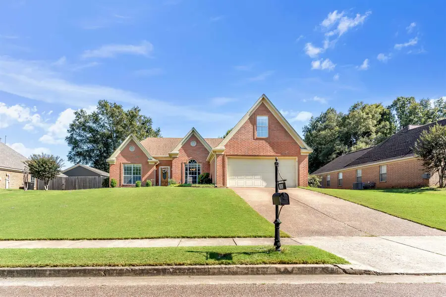 3934 OAK FOREST DR, Bartlett, TN 38135 - Image #3