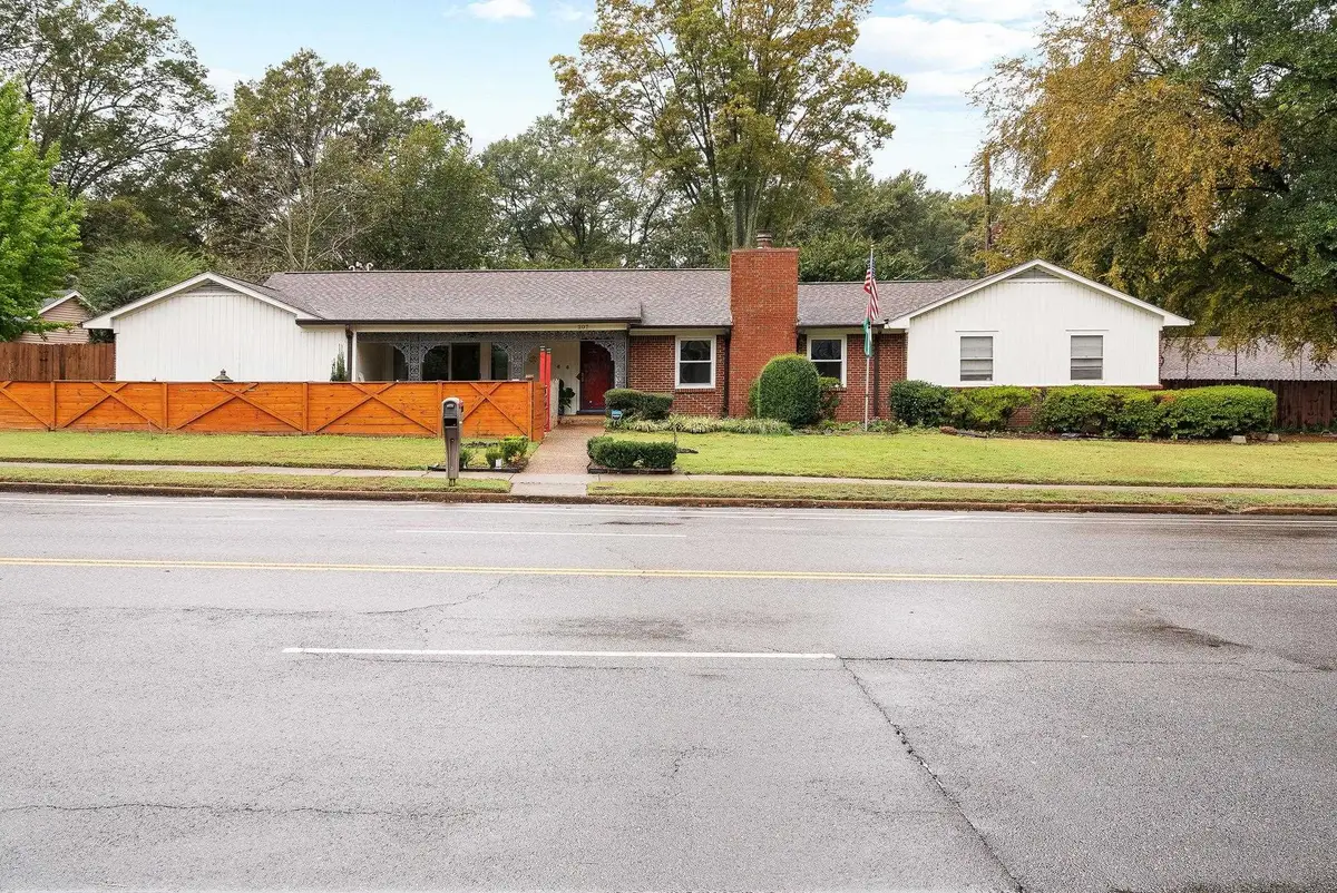 207 N GOODLETT ST, Memphis, TN 38117 - Image #1