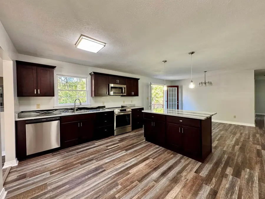 45 YORK LN, Savannah, TN 38372 - Image #3