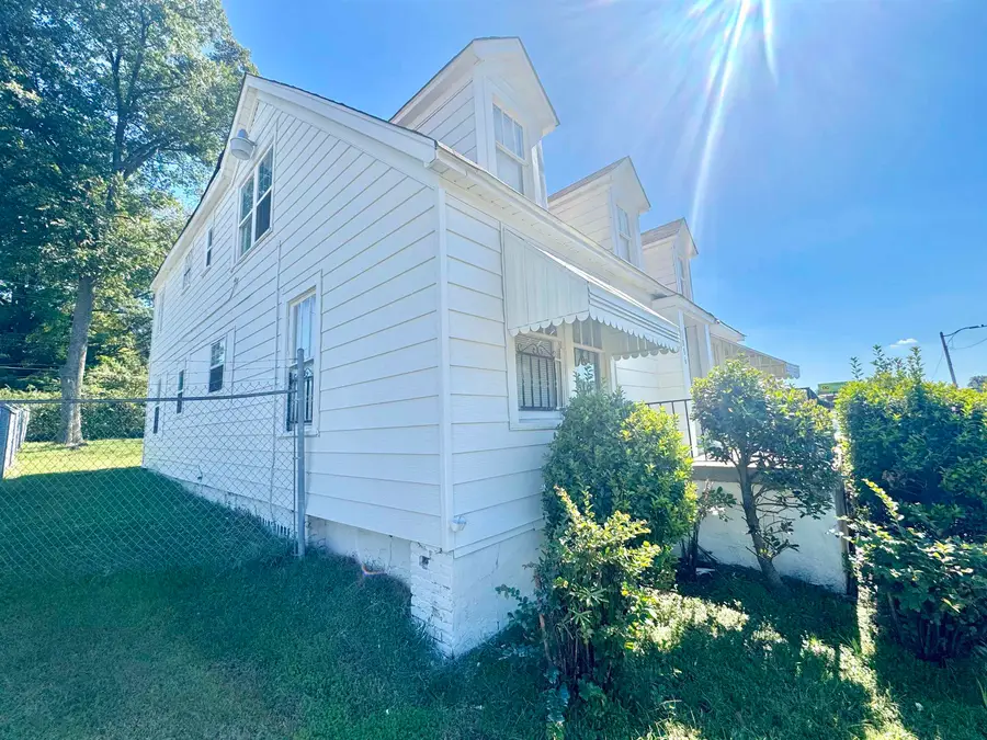 1086 S BELLEVUE BLVD, Memphis, TN 38106 - Image #3