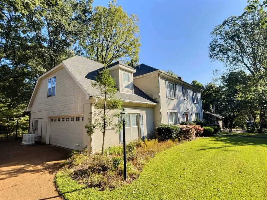 8222 DOGWOOD RD, Germantown, TN 38139 - Image #3