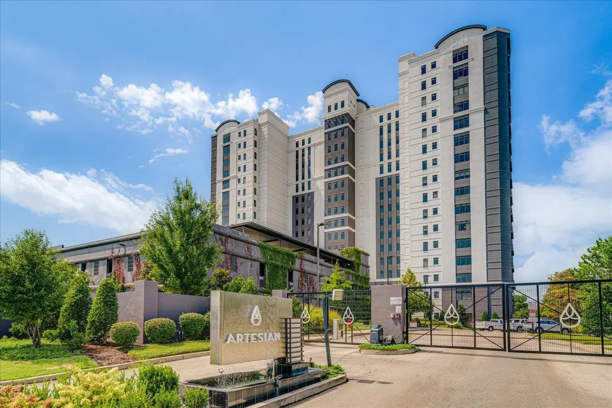 717 RIVERSIDE DR #207, Memphis, TN 38103 - Image #1