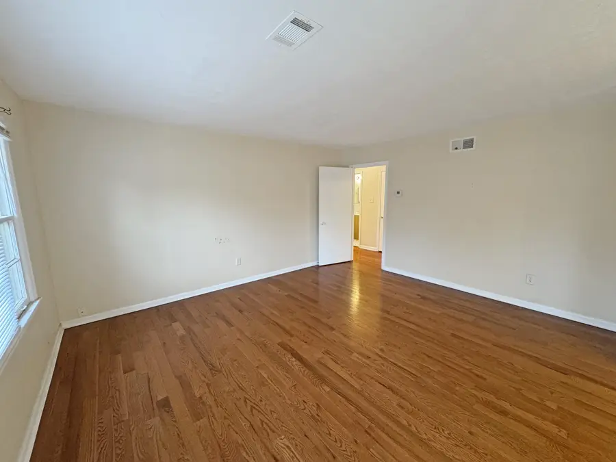 1519 S WHITE STATION RD, Memphis, TN 38117 - Image #3