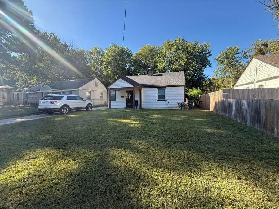 3623 N LLOYD CIR, Memphis, TN 38108 - Image #3