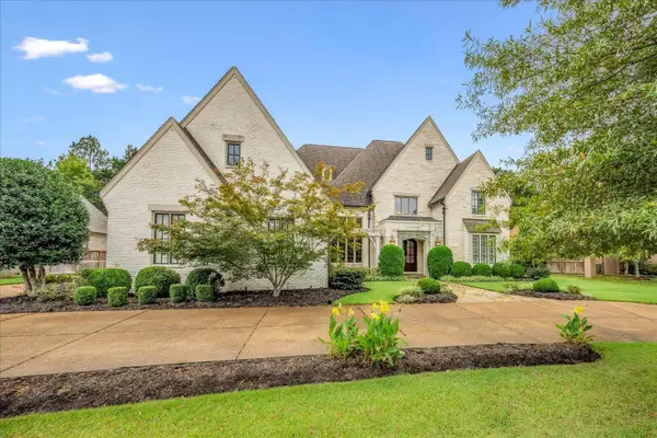 9161 BELLE FLEURS CV, Germantown, TN 38139
