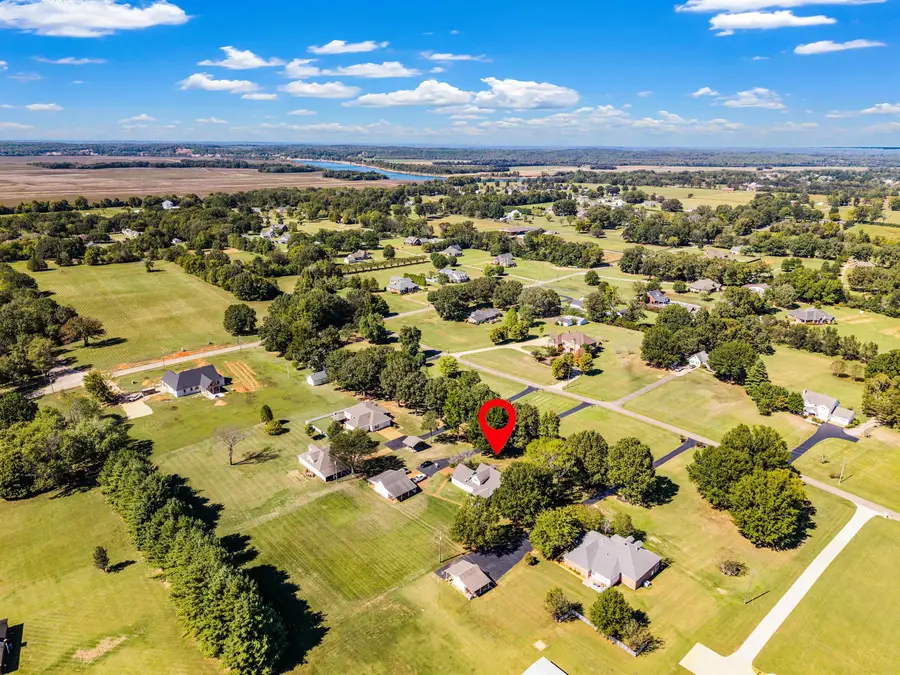 120 NELLIE LN, Savannah, TN 38372 - Image #3