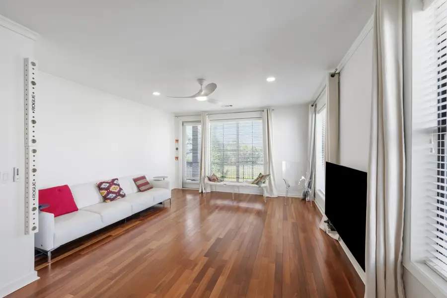 380 N ISLAND DR #314, Memphis, TN 38103 - Image #2