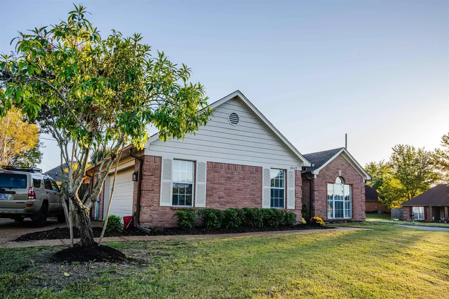 8643 TIMBER CREEK DR, Cordova, TN 38018 - Image #2