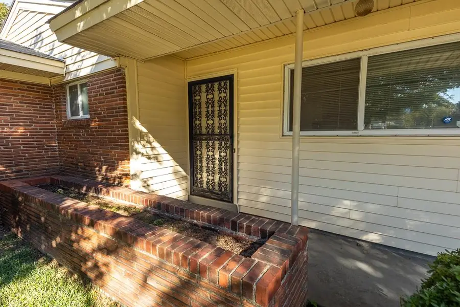 5170 MEADOWCREST CIR, Memphis, TN 38117 - Image #3