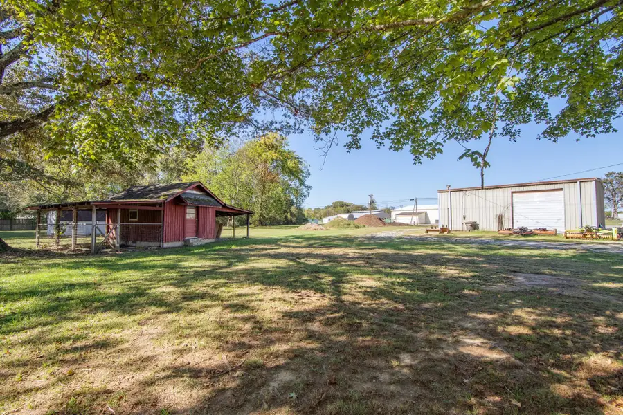 615 PATTERSON RD, Savannah, TN 38372 - Image #2