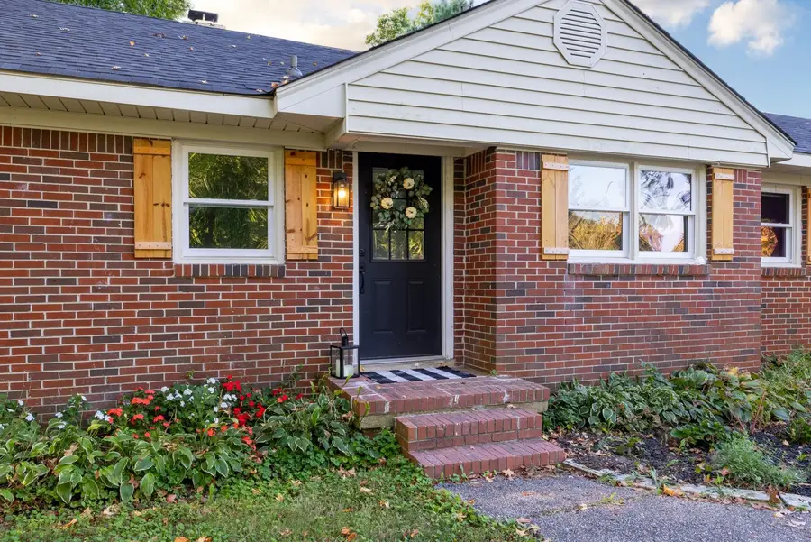 17 CENTER AVE, Munford, TN 38058 - Image #2