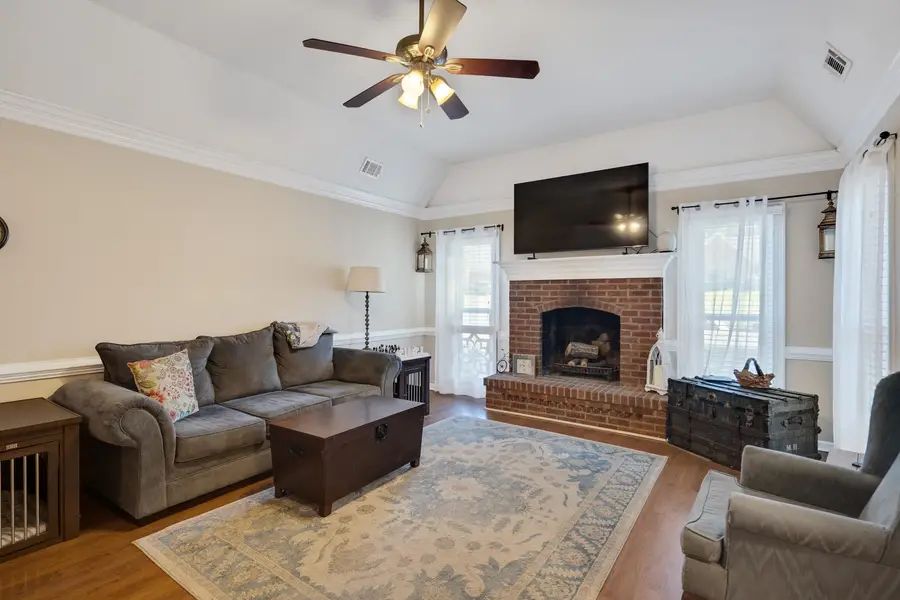 747 OVERCUP OAKS CV, Cordova, TN 38018 - Image #3