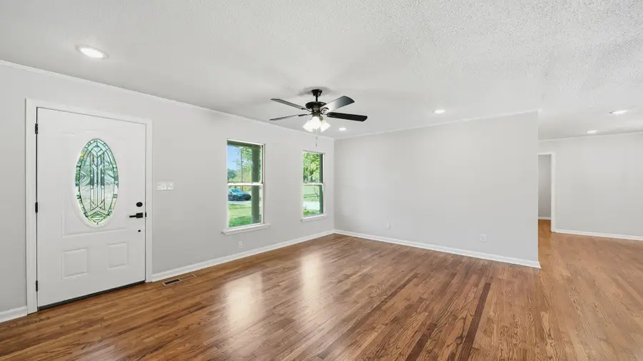 1324 DOUBLE BRIDGES RD, Munford, TN 38058 - Image #2