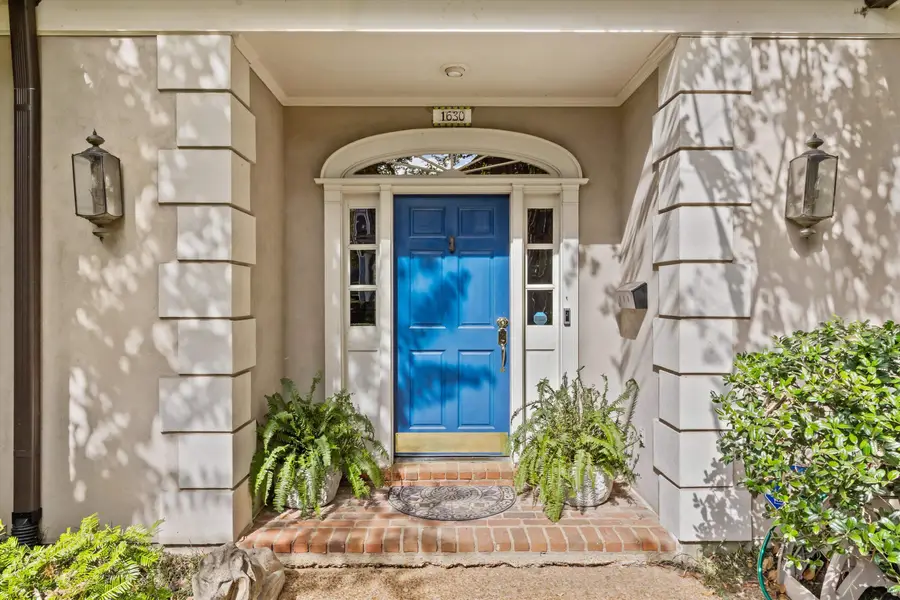 1630 E CLANLO DR, Memphis, TN 38104 - Image #2