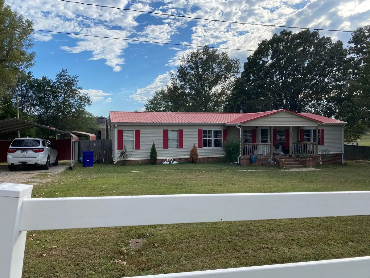 160 GEAN LN, Savannah, TN 38372 - Image #1