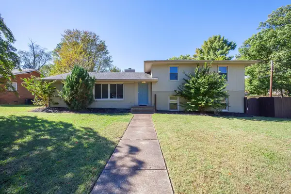 7 ROBINHOOD LN, Jackson, TN 38305