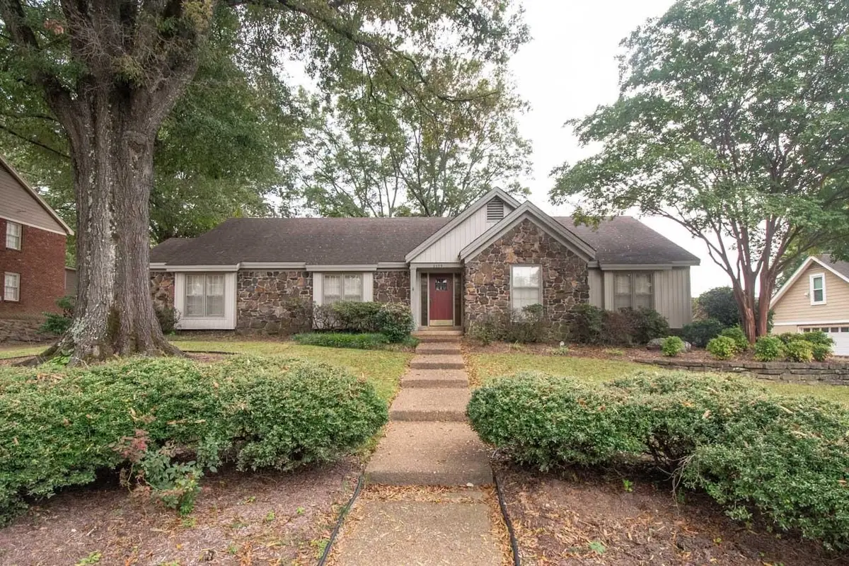 6699 FOSSIL CREEK RD, Memphis, TN 38120 - Image #1