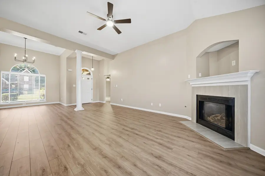 4469 QUEEN SINCLAIR DR, Millington, TN 38053 - Image #3