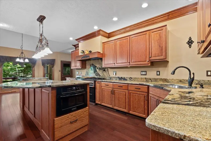 828 PEARSON OAKS DR, Collierville, TN 38017 - Image #2