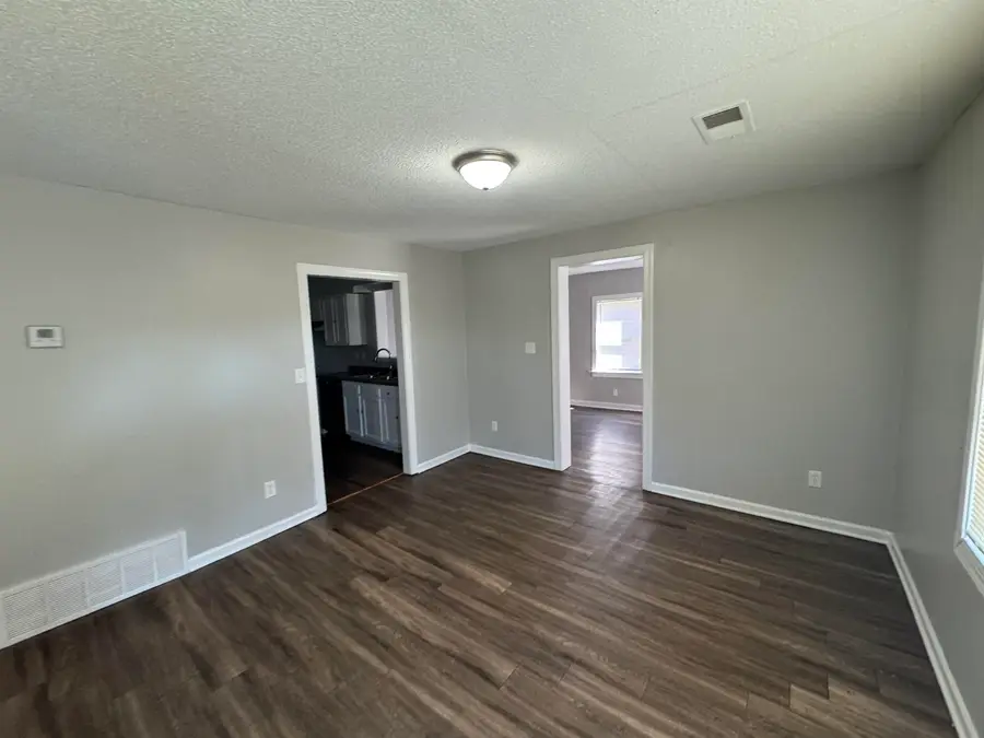 4628 WINDWARD DR, Memphis, TN 38109 - Image #3