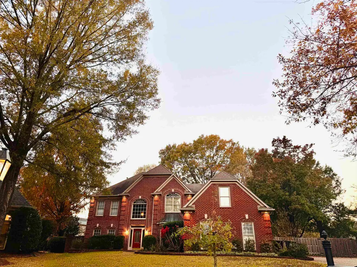 10223 POSTON OAKS CIR, Collierville, TN 38017 - Image #1