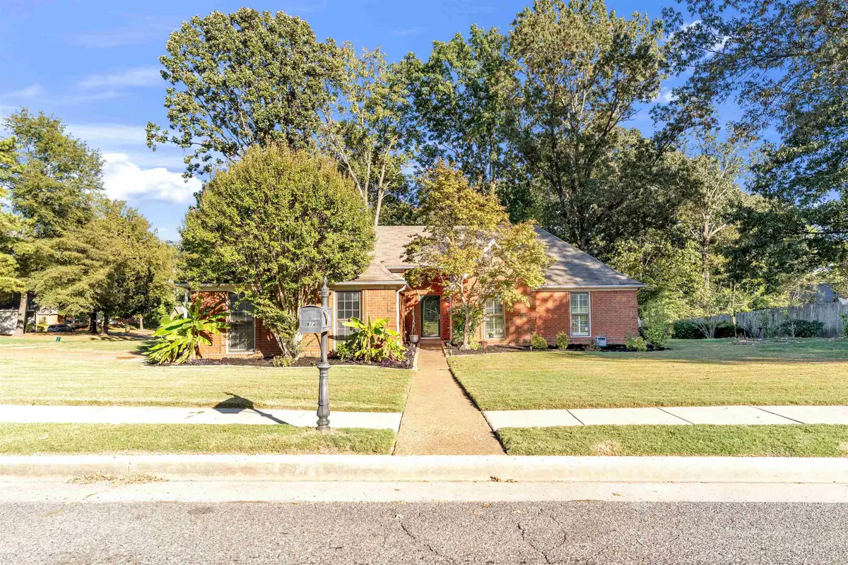 914 WAIF WOODS LN, Cordova, TN 38018 - Image #1