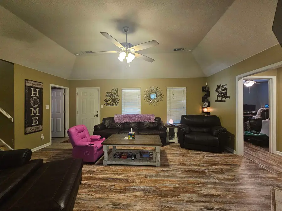 57 PEGGY ANNE LN, Munford, TN 38058 - Image #3