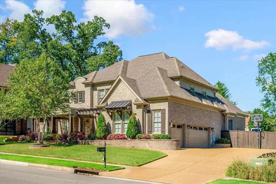 10234 OAK LEVEE DR, Lakeland, TN 38002 - Image #2