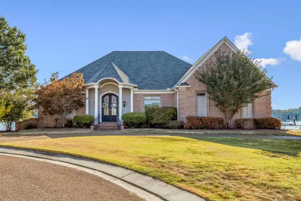 4024 LIGHTHOUSE CV, Lakeland, TN 38002