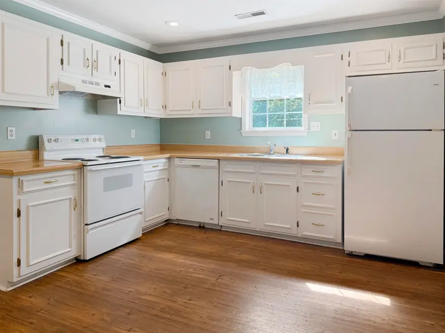 45 VILLAGE AVE, Ripley, TN 38063-8021 - #3