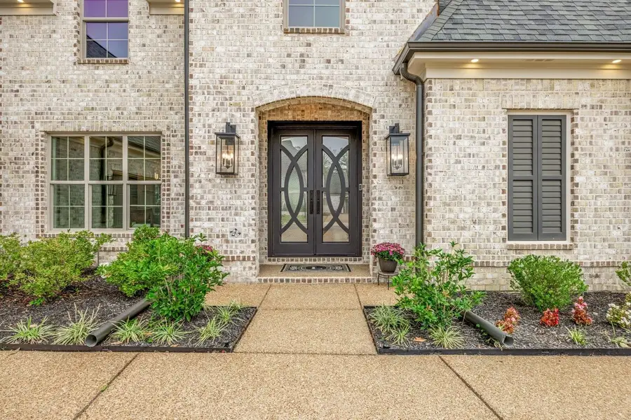 262 BECKHAM DR, Collierville, TN 38017 - Image #2