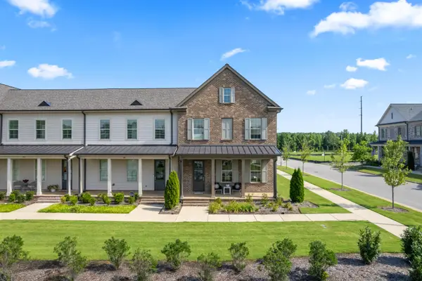 877 UFTON ALY, Collierville, TN 38017