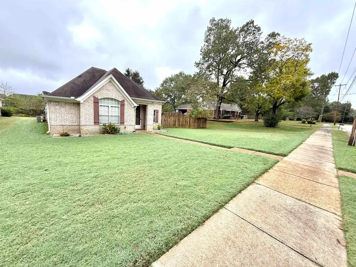 8833 MACON RD, Cordova, TN 38018 - Image #1